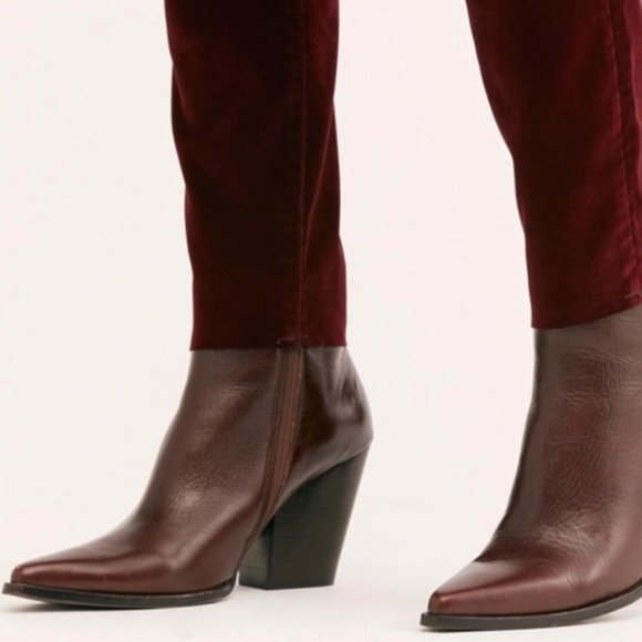 Jeffrey Campbell Flynn Ankle Boots | Black - Picture 1 of 10